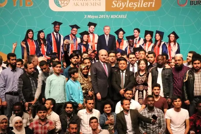 Numan Kurtulmuş: 'Yeni Bir Para Sistemine Geçerek, Dolara Bağımlığı Azaltmalıyız' Numan Kurtulmuş: 'Yeni Bir Para Sistemine Geçerek, Dolara Bağımlığı Azaltmalıyız'