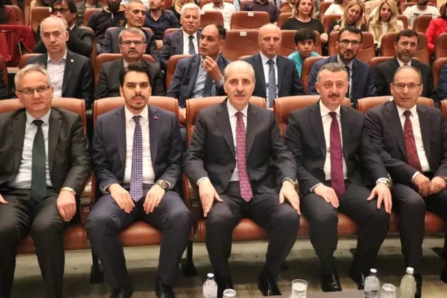 Numan Kurtulmuş: 'Yeni Bir Para Sistemine Geçerek, Dolara Bağımlığı Azaltmalıyız' Numan Kurtulmuş: 'Yeni Bir Para Sistemine Geçerek, Dolara Bağımlığı Azaltmalıyız'