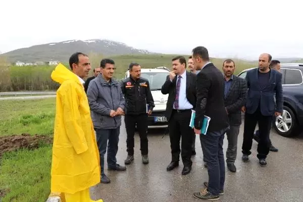 Erzincan'da Tarım Arazileri Su Altında Kaldı, Demiryolu Ulaşımı Durdu