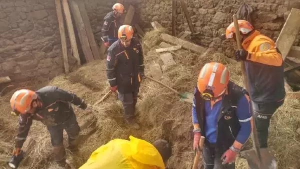 Erzurum'da Ahır İnşaatında Çökme: 2 Ölü, 6 Yaralı - Yeniden Erzurum'da Ahır İnşaatında Çökme: 2 Ölü, 6 Yaralı - Yeniden