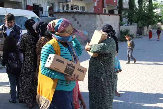 İhtiyaç Sahibi Ailelere Ramazan Yardımı İhtiyaç Sahibi Ailelere Ramazan Yardımı