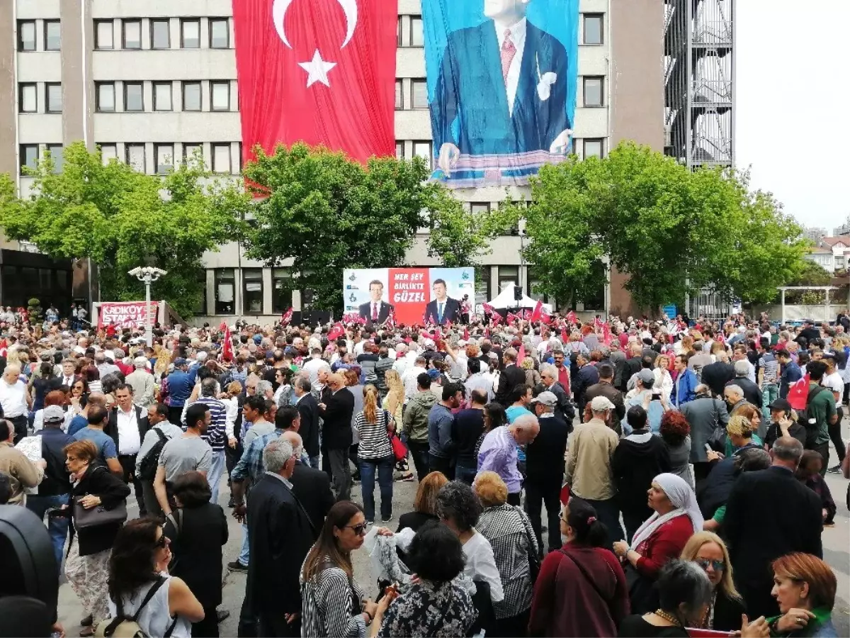 İstanbul Büyükşehir Belediye Başkanı Ekrem İmamoğlu, Kadıköy Belediyesini Ziyaret Etti