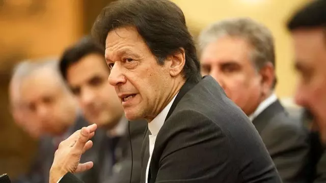 Pakistan Başbakanı Han: Yakın Gelecekte Yerli Otomobilimizi İhraç Edeceğiz Pakistan Başbakanı Han: Yakın Gelecekte Yerli Otomobilimizi İhraç Edeceğiz