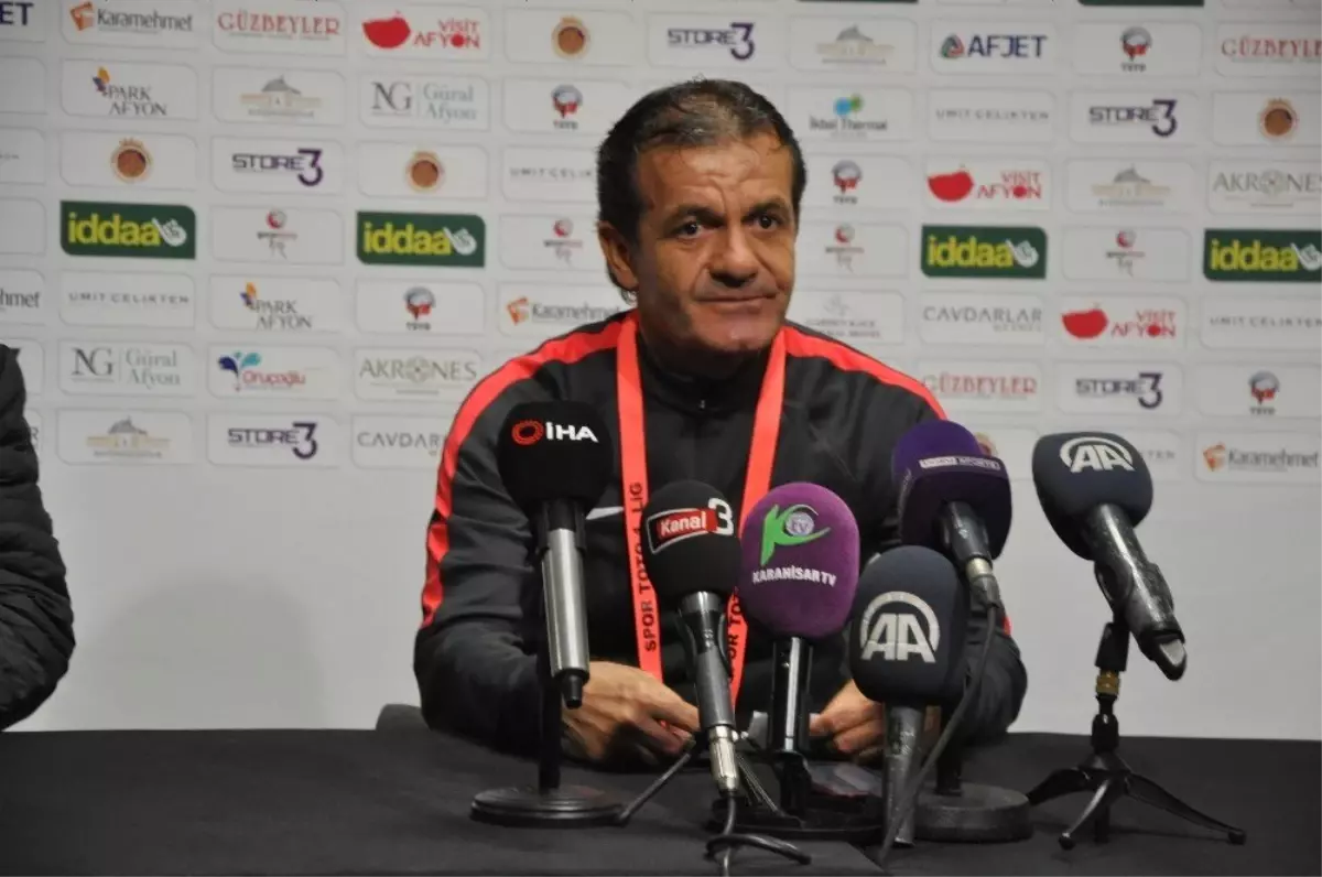Afyonspor'un Antrenörü Cevdet Göç, Son Düdüğe Kadar Aynı İnançla Savaşacaklarını Söyledi.