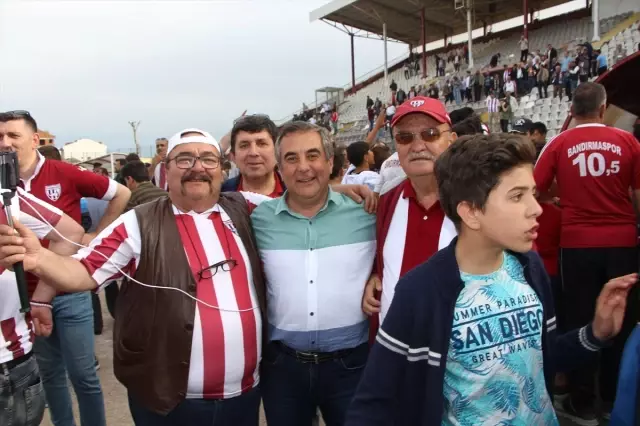 Bandırma'da '90+8' Mutluluğu Bandırma'da '90+8' Mutluluğu