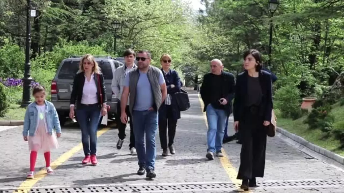 Gürcistan'da Çay ve Bal Festivali