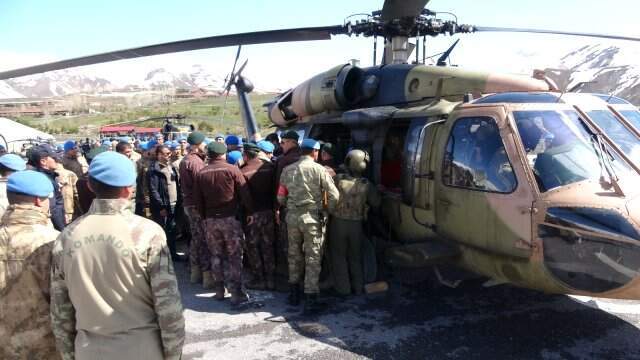 Hakkari'de Şehit Askerler İçin Tören Düzenlendi