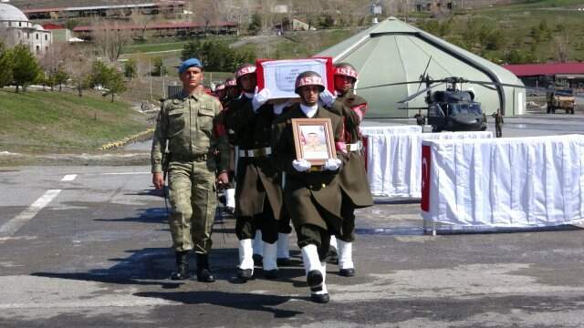 Hakkari'de Şehit Askerler İçin Tören Düzenlendi
