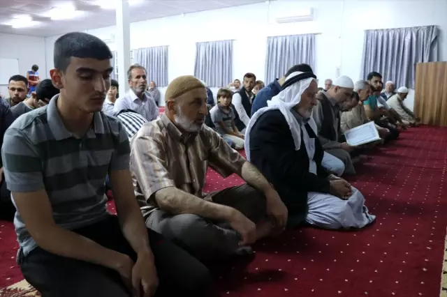 Hatay'da Konteyner Kentte İlk Teravih Hatay'da Konteyner Kentte İlk Teravih