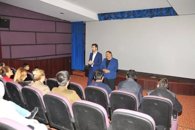 Hayatta Olmaz Filminin Akşehir Galası Yapıldı Hayatta Olmaz Filminin Akşehir Galası Yapıldı
