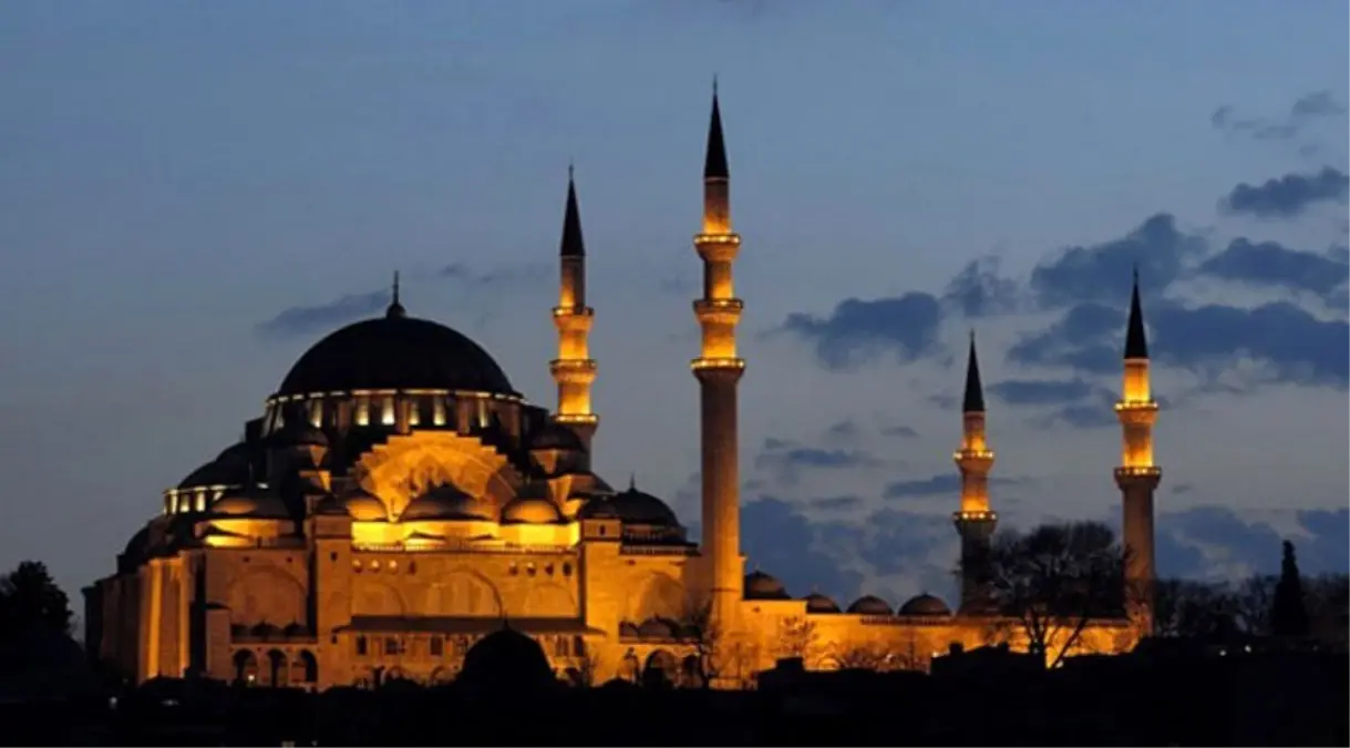 Sahur Saat Kacta Diyanete Gore Il Il Sahur Imsak Vakitleri Haber