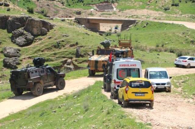 Şırnak'ta El Yapımı Patlayıcı Öğrenci Servisinin Geçişi Sırasında Patladı: 2 Ölü
