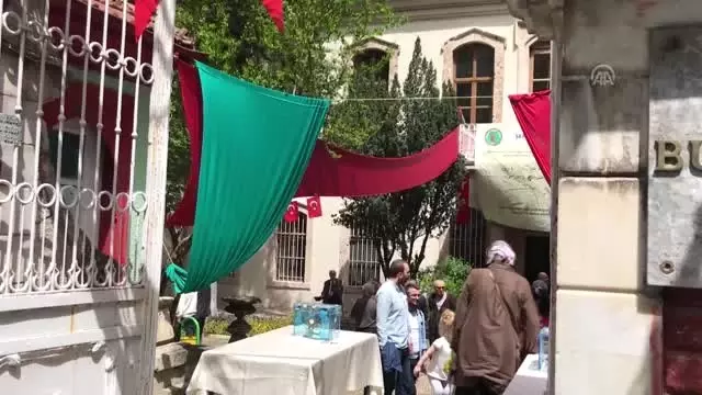 Sultan Abdülhamid'in Yaptırdığı Lisede '136'ncı Pilav Günü' Sultan Abdülhamid'in Yaptırdığı Lisede '136'ncı Pilav Günü'
