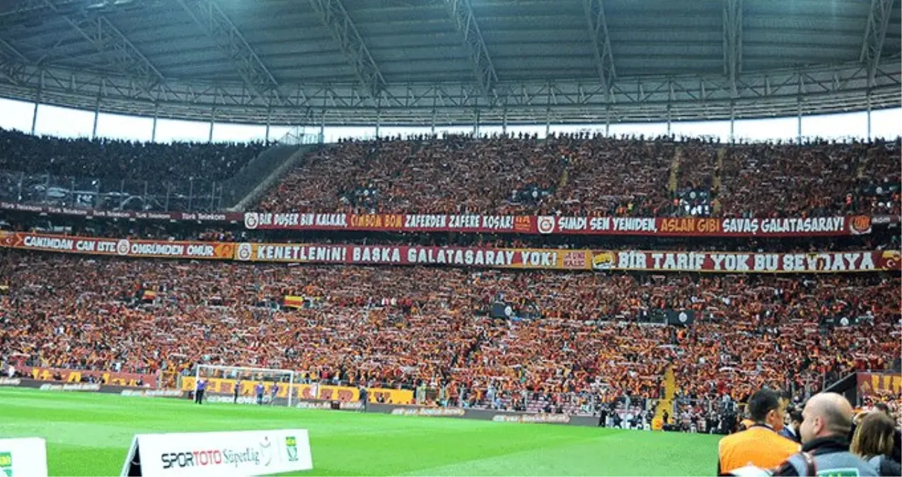 Turk Telekom Stadi Nda Seyirci Rekoru Kirildi Spor