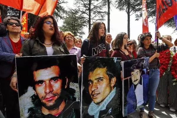 Deniz Gezmiş ve Arkadaşları Mezarları Başında Anıldı