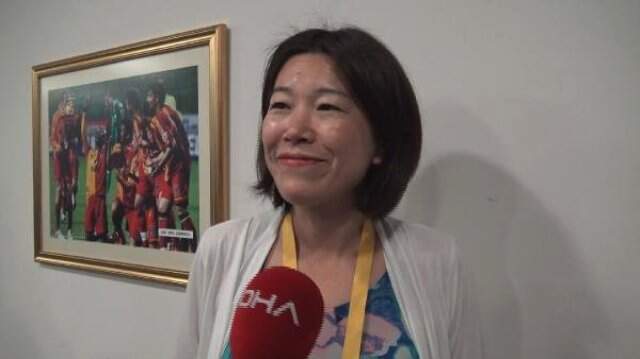 Derbide İstiklal Marşı'nı Okuyan Japon Gazeteci: 18 Senedir Türkiye'deyim, Söyleye Söyleye Öğrendim