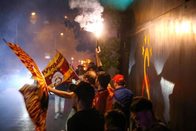 Galatasaray'a Florya'da Coşkulu Karşılama