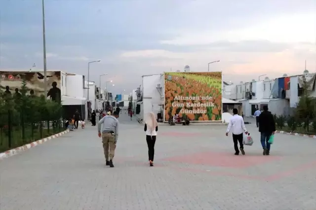 Hatay'da Konteyner Kentte İlk İftar Hatay'da Konteyner Kentte İlk İftar
