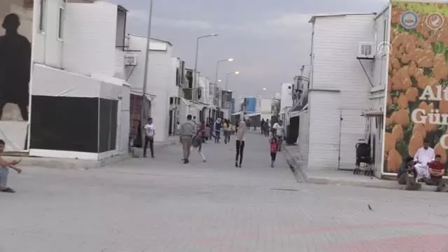 Hatay'da Konteyner Kentte İlk İftar Hatay'da Konteyner Kentte İlk İftar