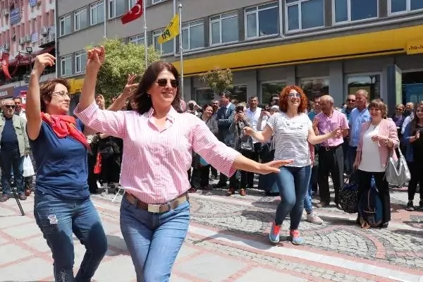 Kakava Hıdrellez Şenlikleri'nde Renkli Final