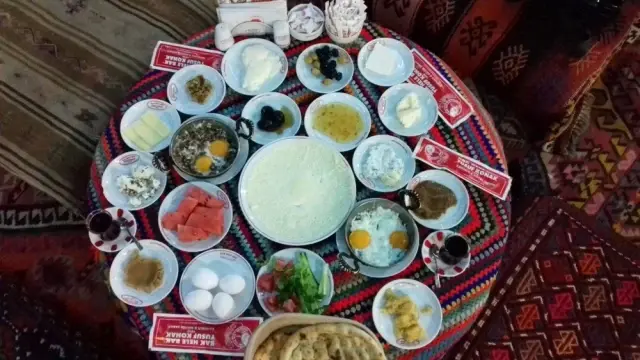 Ramazanın İlk Sahurunda Tercihleri Van Kahvaltısı Oldu Ramazanın İlk Sahurunda Tercihleri Van Kahvaltısı Oldu