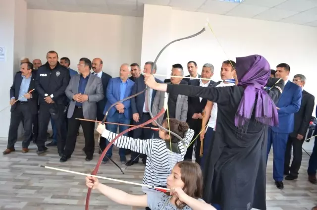 Bünyan'da Okçuluk Kursu Yoğun İlgi Görüyor Bünyan'da Okçuluk Kursu Yoğun İlgi Görüyor