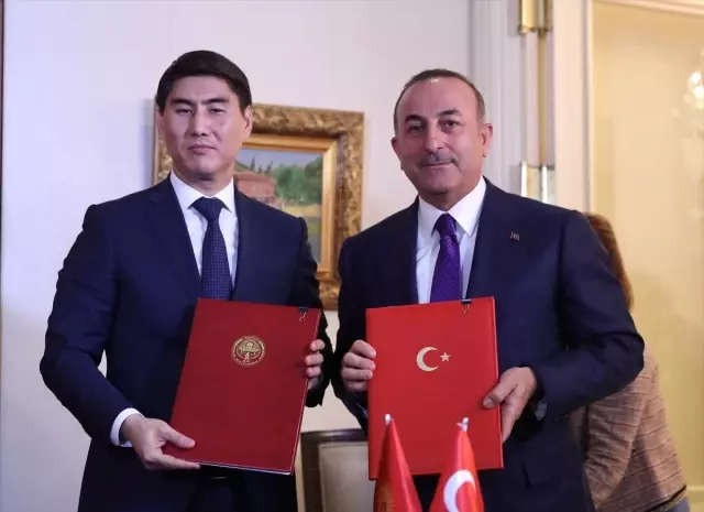 Çavuşoğlu-Aydarbekov Ortak Basın Toplantısı