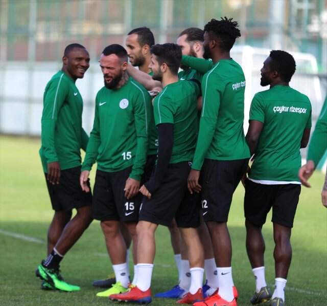 Galatasaray Maçı Öncesi Çaykur Rizespor'da Vedat Muriqi ve Aatıf Antrenmana Katılmadı