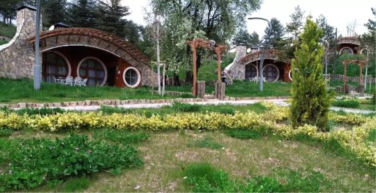 Hobbit Evlere Rusya ve Ukrayna'dan Yoğun Talep