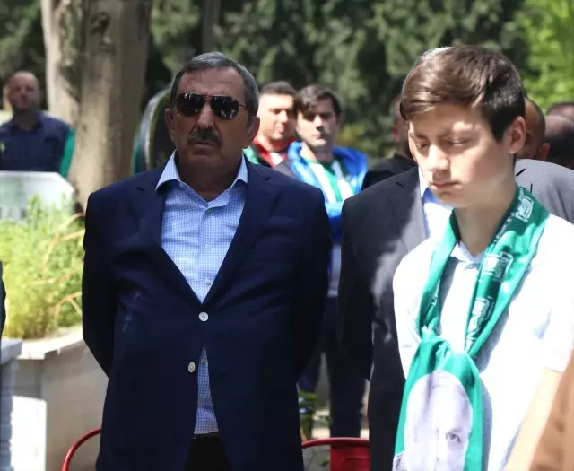 İbrahim Yazıcı Mezarı Başında Anıldı İbrahim Yazıcı Mezarı Başında Anıldı