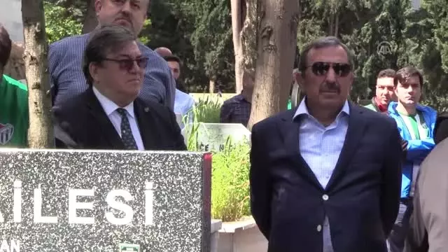 İbrahim Yazıcı Mezarı Başında Anıldı - Bursa İbrahim Yazıcı Mezarı Başında Anıldı - Bursa