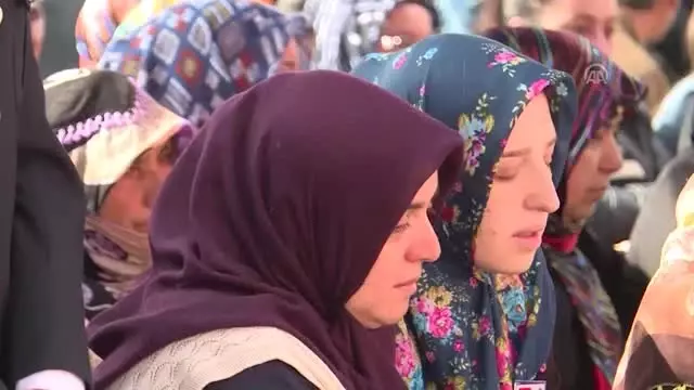 Şehit Polis Memuru Mevlüt Metin İçin Çevik Kuvvet Şubesi Önünde Tören Düzenlendi - Ankara Şehit Polis Memuru Mevlüt Metin İçin Çevik Kuvvet Şubesi Önünde Tören Düzenlendi - Ankara