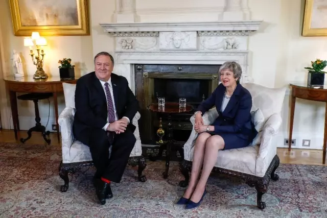 ABD Dışişleri Bakanı Pompeo, İngiltere Başbakanı May ile Görüştü ABD Dışişleri Bakanı Pompeo, İngiltere Başbakanı May ile Görüştü