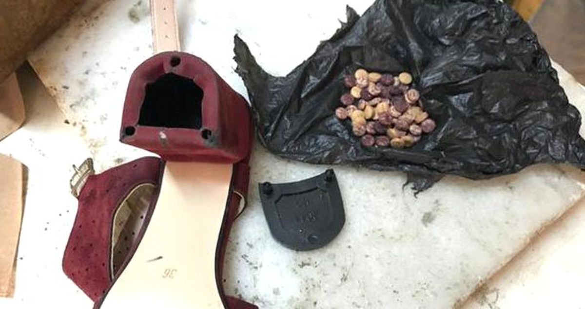 Ayakkabının Topuğunu Açan Polis Ekipleri, Büyük Şaşkınlık Yaşadı