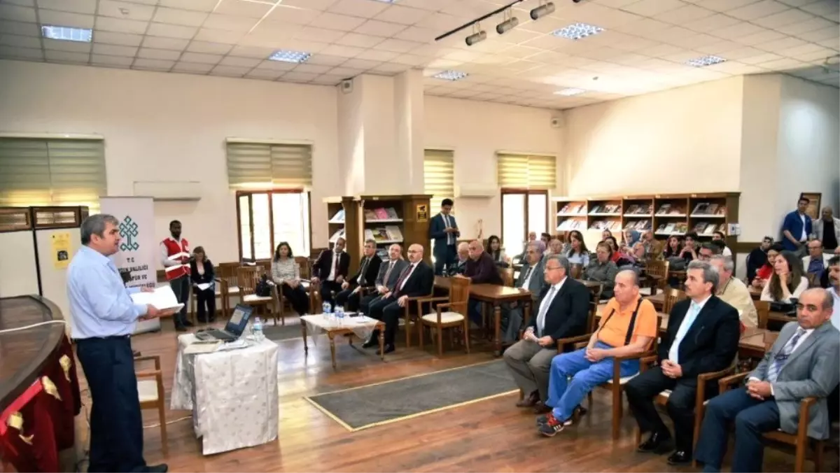 Aydın'ın Yetiştirdiği Alim, Bürokrat ve Sanatkarlar' Söyleşisi Yapıldı