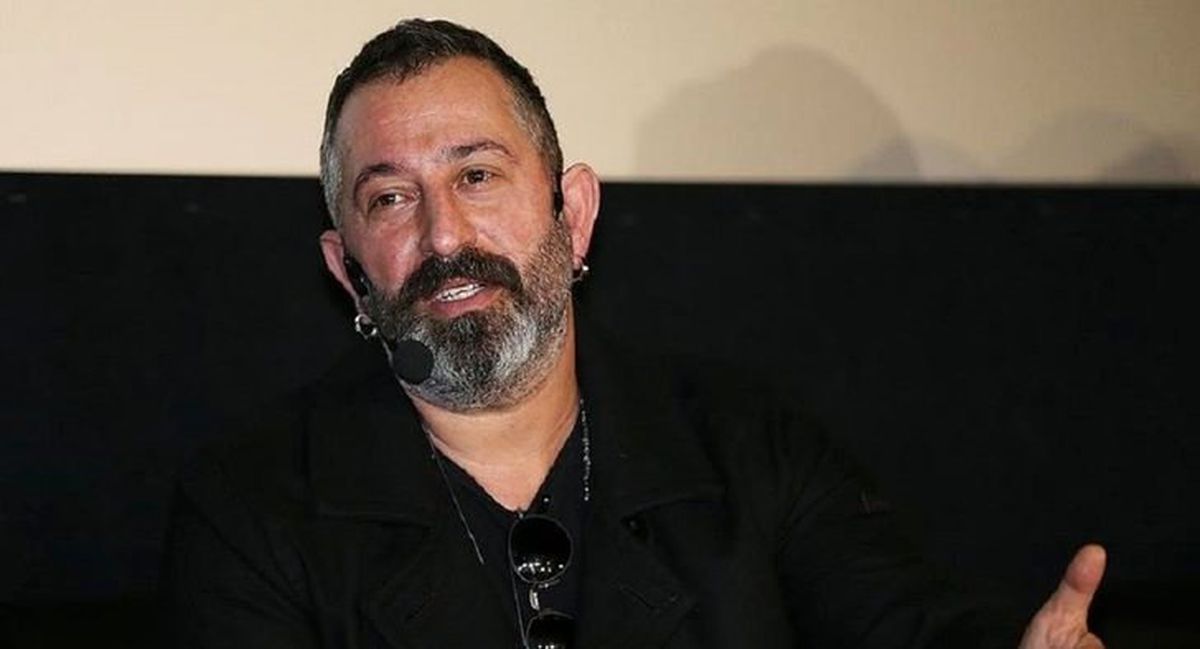 Cem Yılmaz, Yaptığı Siyasi Paylaşımlara Gelen Eleştirilere Yanıt Verdi