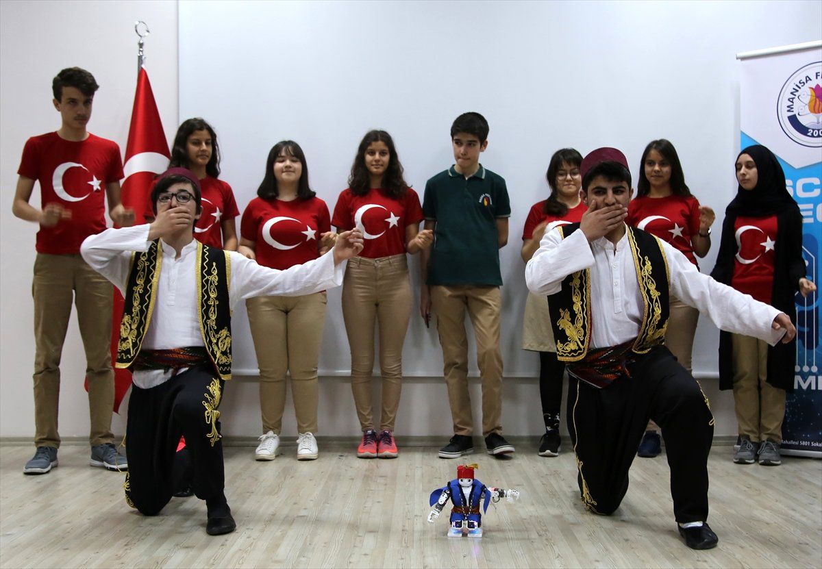 Harmandalı Oynayan Robot Avrupa Finallerine Taşıdı