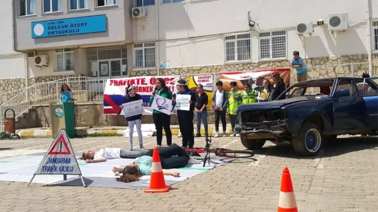 Jandarmadan Didim'de Helikopter Destekli Trafik Kontrolü