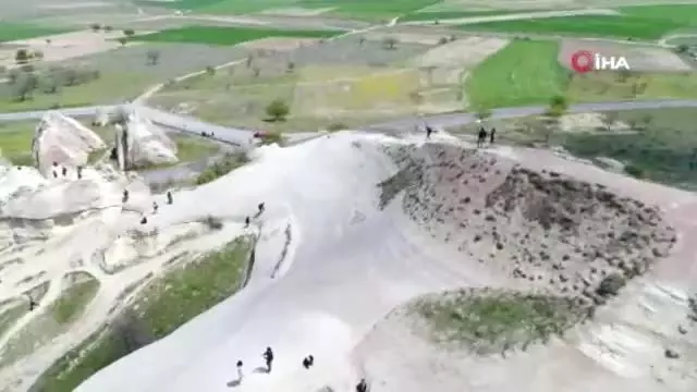 Kapadokya Bölgesini Nisan Ayında 360 Bin 46 Turist Ziyaret Etti