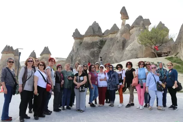 Kapadokya Bölgesini Nisan Ayında 360 Bin 46 Turist Ziyaret Etti