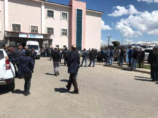 Korucu, Eşi ve 1 Yaşındaki Oğlunu Öldürdü, 2 Oğlunu Ağır Yaraladı