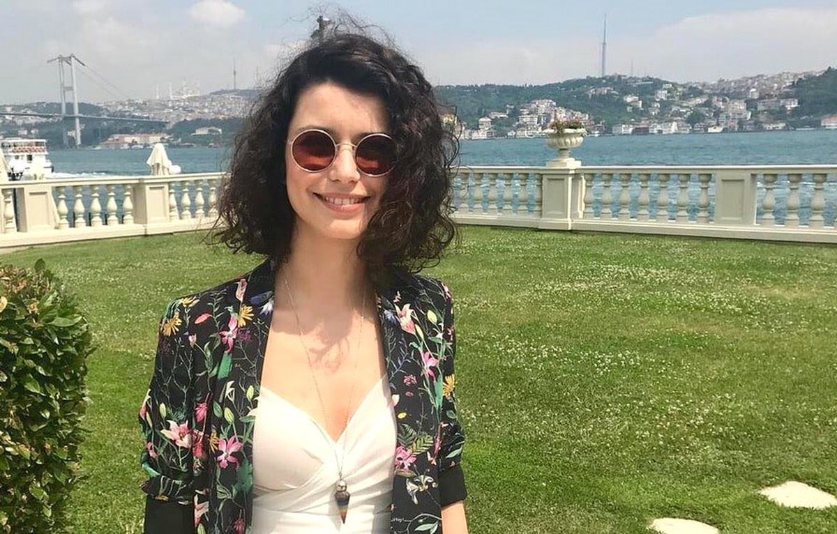 Uzun Süredir Siyasi Paylaşım Yapmayan Beren Saat, Ekrem İmamoğlu'na Destek Oldu