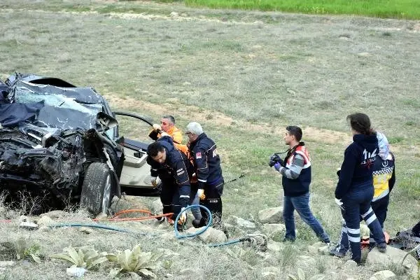 Tır ile Cip Çarpıştı: 2 Ölü Tır ile Cip Çarpıştı: 2 Ölü