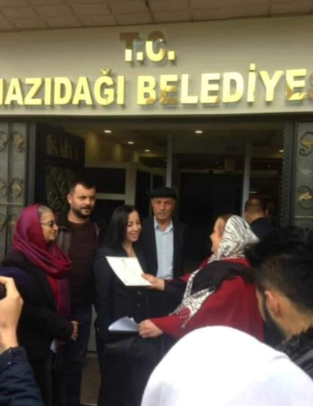 Hdp'li Gençler Hdp'li Belediye Başkanını Darp Etti İddiası