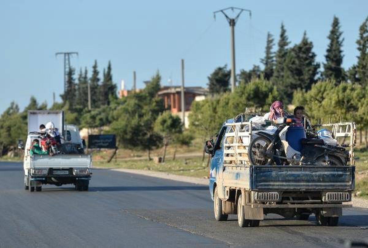 İdlib'e 12 Günde 3274 Bomba Atıldı, 250 Bin Kişi Göç Etti