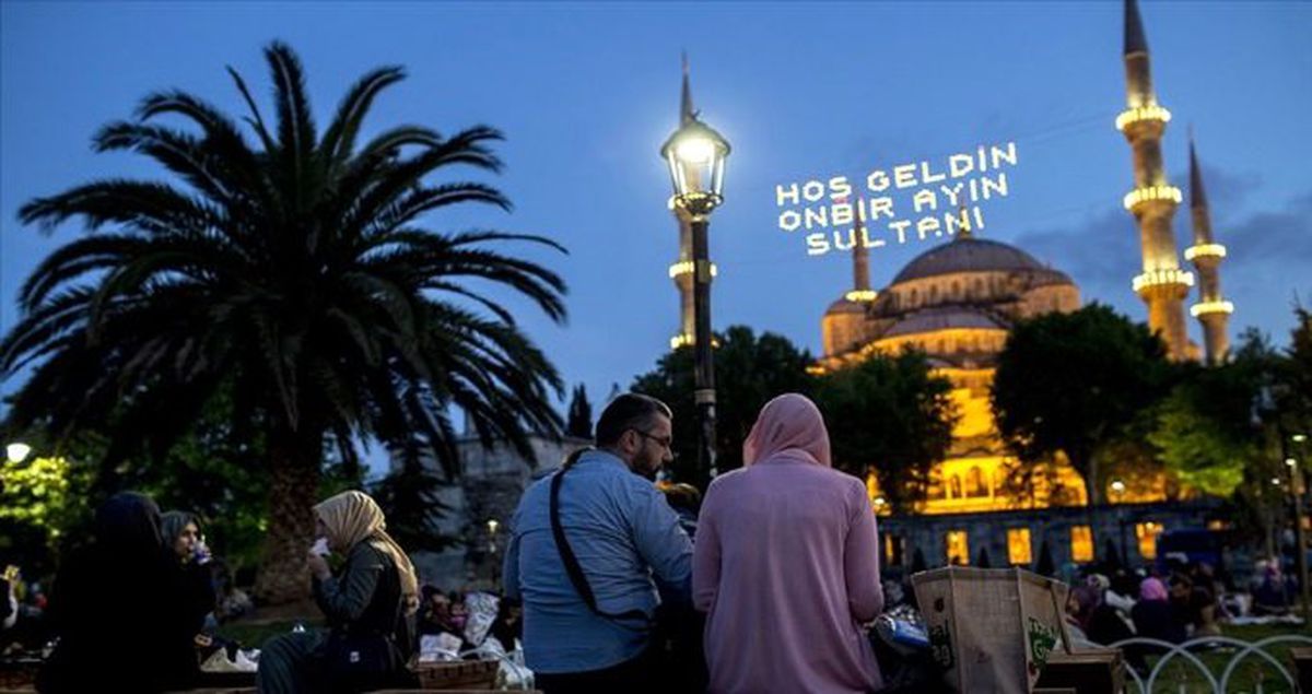 İstanbul İftar Saati: 9 Mayıs Perşembe İftar Saatleri (2019 Ramazan İmsakiyesi)