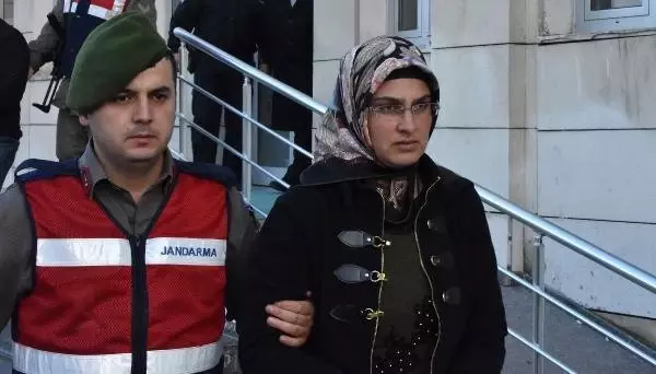 Yasak Aşk Cinayetle Bitti! Kocasını Öldürtüğü Sevgilisine Çay Demlemiş