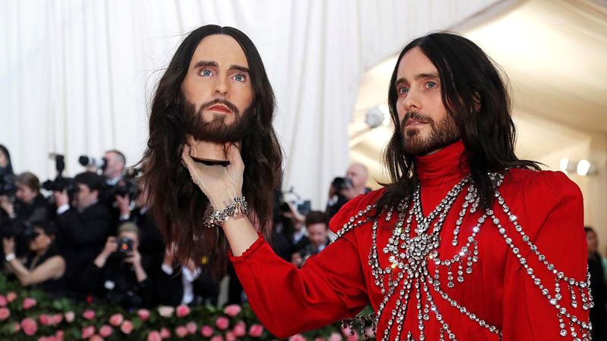 Met Gala'nın Görkemli Törenine Lady Gaga Damgası