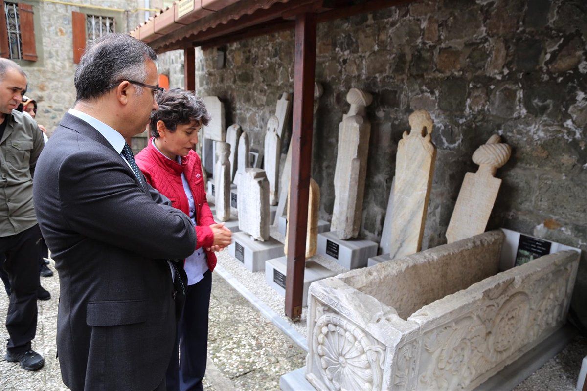 Vali Çeber'den Rize Müzesine Ziyaret
