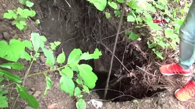 Bartın 2 Bin Yıllık Anıtın Bulunduğu Alanda Kaçak Kazı Bartın 2 Bin Yıllık Anıtın Bulunduğu Alanda Kaçak Kazı